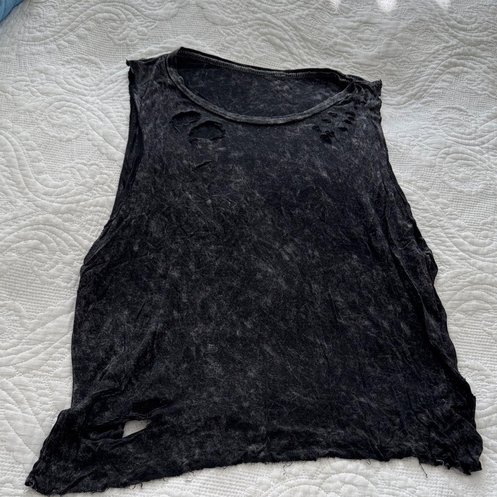 Edgy Black Sleeveless Muscle Tee